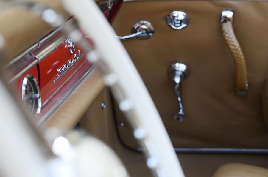  Mercedes-Benz 300 SL Roadster 1960 года  (фото 42 из 60)